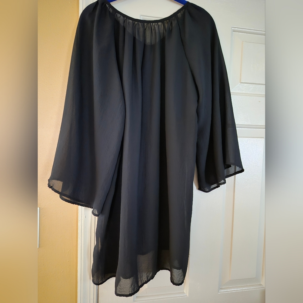 Elegant Black Women's Tunic Top - Picture 2 of 8